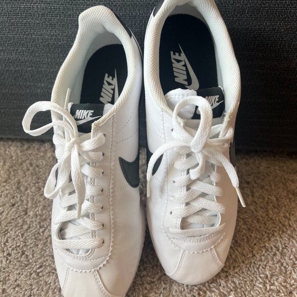 Nike Cortez Size 10 Womens White-Black - Picture 2 of 7